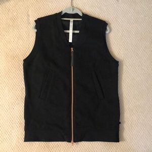 10 Lululemon long black vest